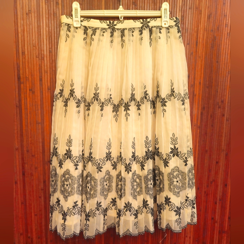Elegant Cream and Black Floral Embroidered Skirt - Talbots